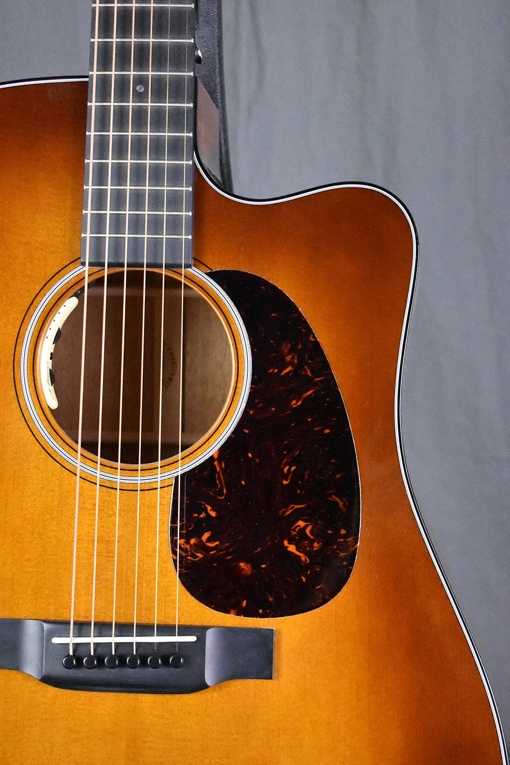 Martin DC-18E Ambertone w/ L.R. Baggs Anthem