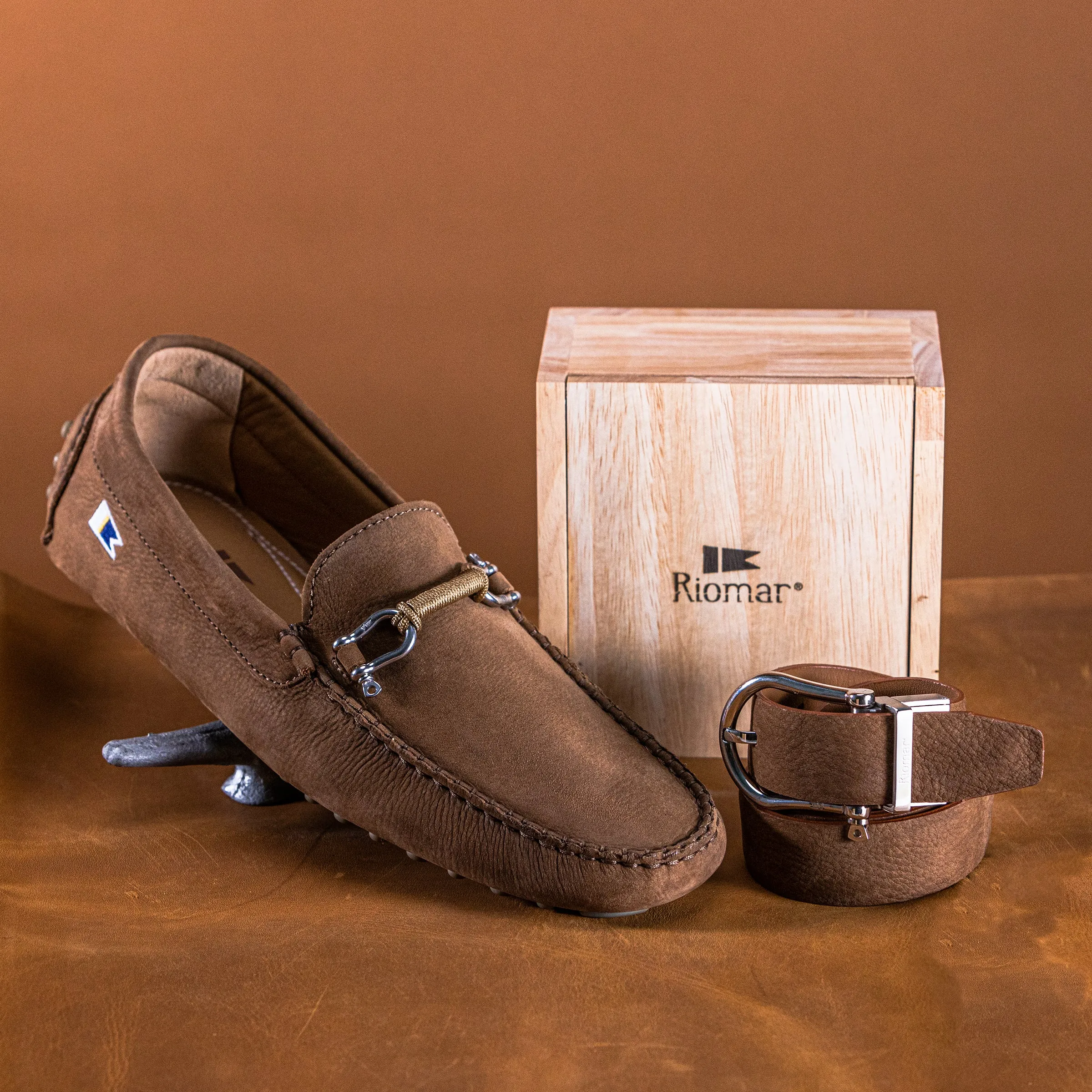 Riomar Reversible Belt: Tan / Halyard